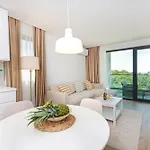 Atlantis Lux With Pool Makarska
