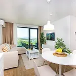 Atlantis Lux With Pool Apartamento
