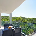 Atlantis Lux With Pool Apartamento Makarska