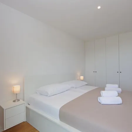 Atlantis Lux With Pool Apartman