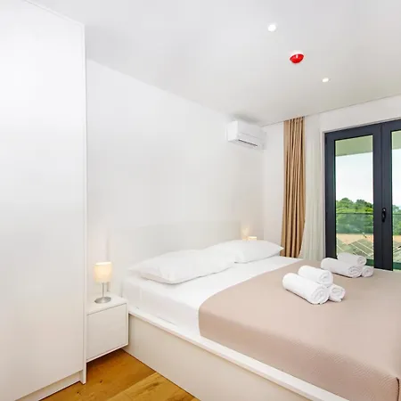 Apartman Atlantis Lux With Pool