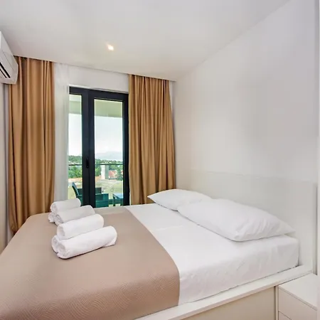 Apartman Atlantis Lux With Pool