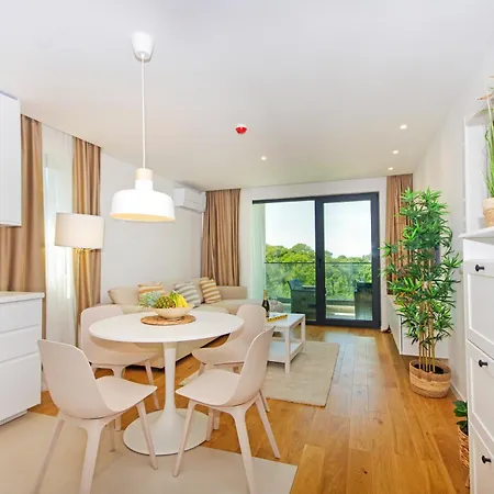 Atlantis Lux With Pool Apartman *