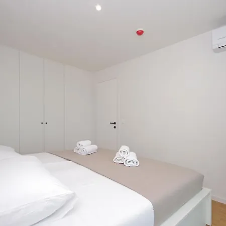 Atlantis Lux With Pool Μακάρσκα