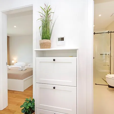 Atlantis Lux With Pool * Μακάρσκα