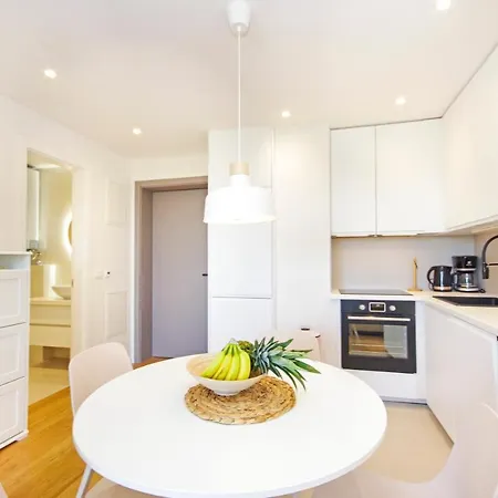 Apartman Atlantis Lux With Pool Makarska