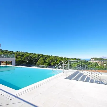 Atlantis Lux With Pool Apartment