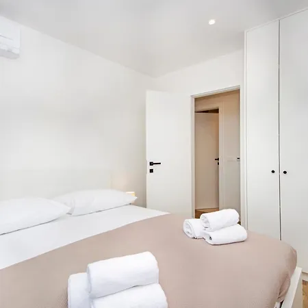 Atlantis Lux With Pool * Μακάρσκα