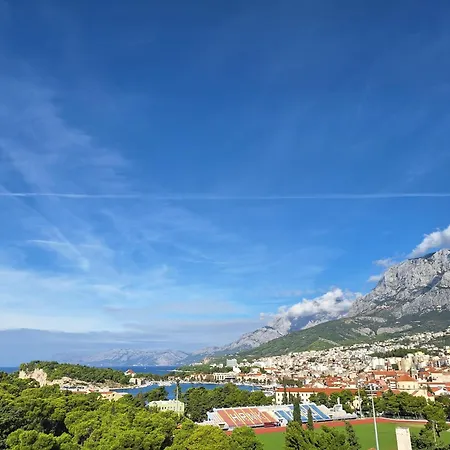Apartment Atlantis Lux With Pool Makarska