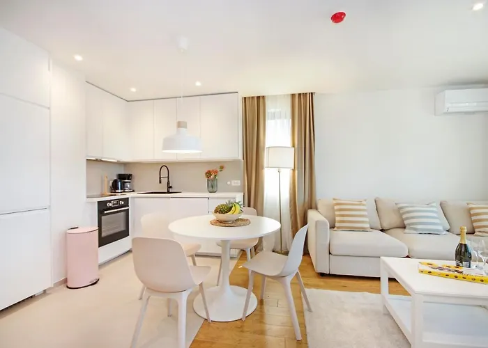 Appartement Atlantis Lux With Pool *