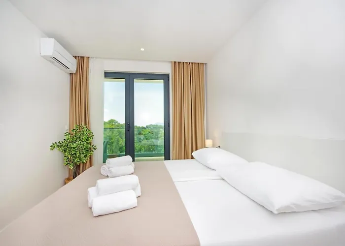 Atlantis Lux With Pool