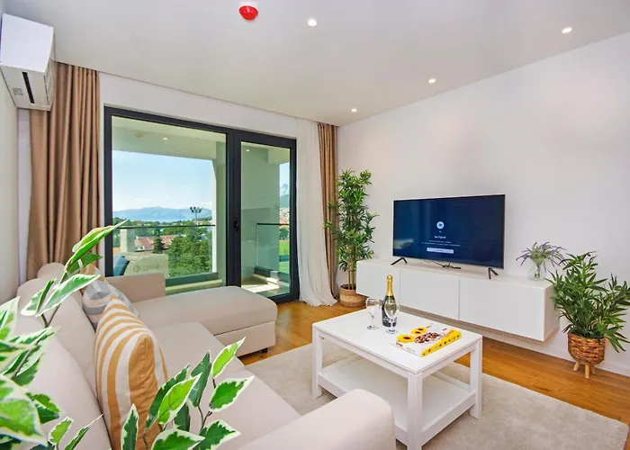 Atlantis Lux With Pool Appartement Makarska