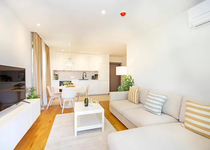 Atlantis Lux With Pool Makarska