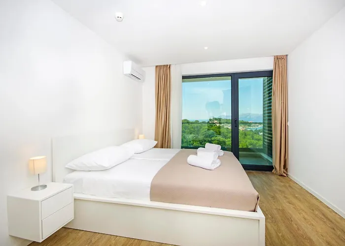 Atlantis Lux With Pool