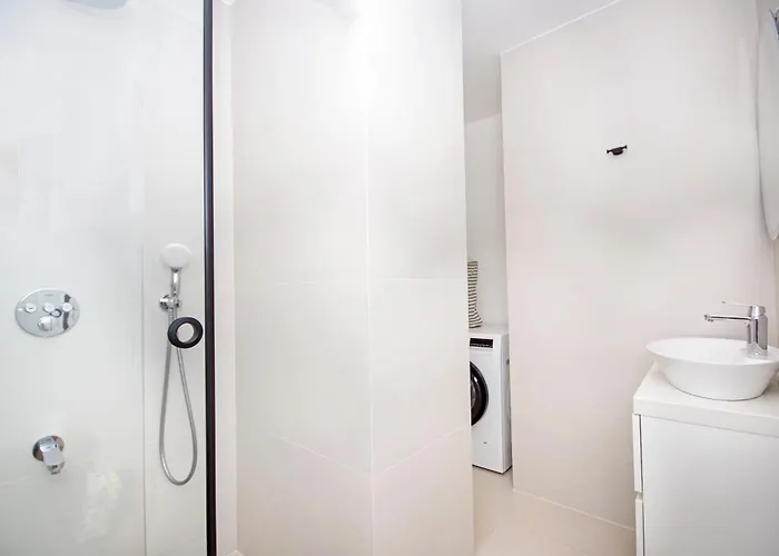 Atlantis Lux With Pool Appartamento *