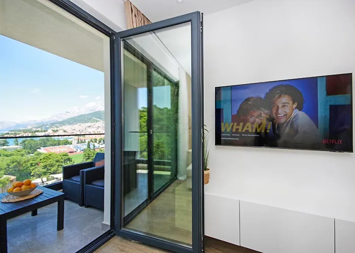 Atlantis Lux With Pool Appartamento Makarska