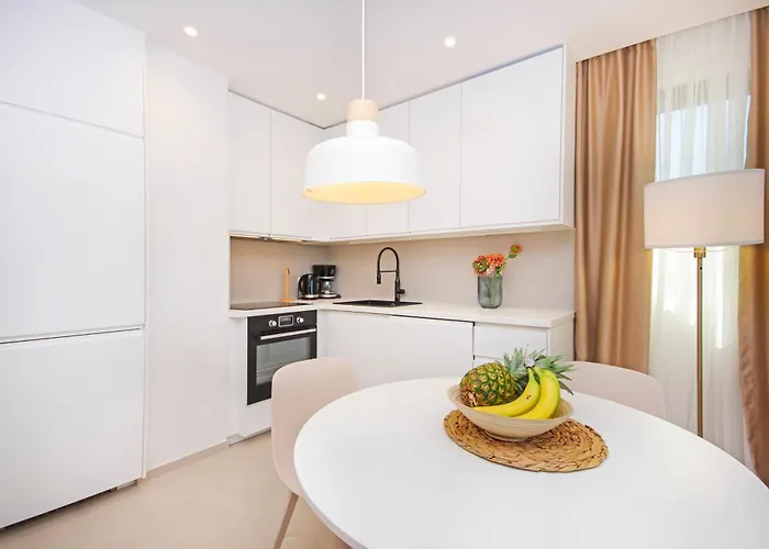 Appartamento Atlantis Lux With Pool Makarska