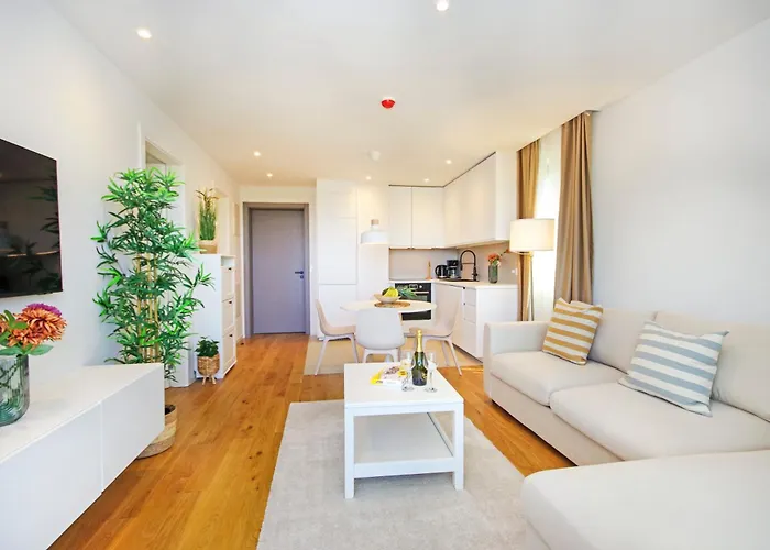 Atlantis Lux With Pool Appartement