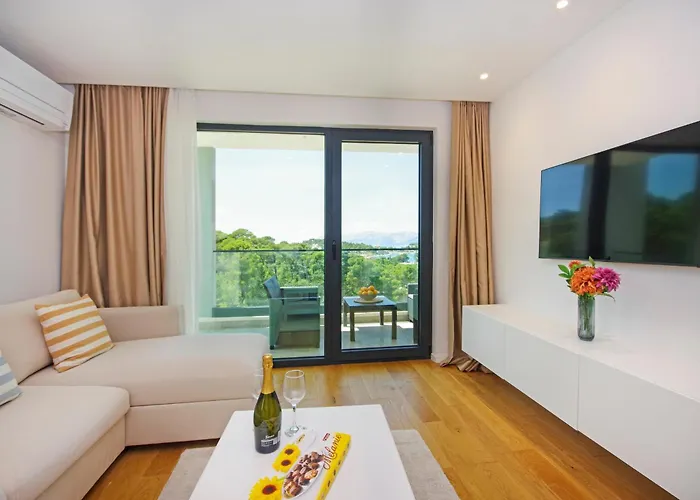 Atlantis Lux With Pool Appartement *